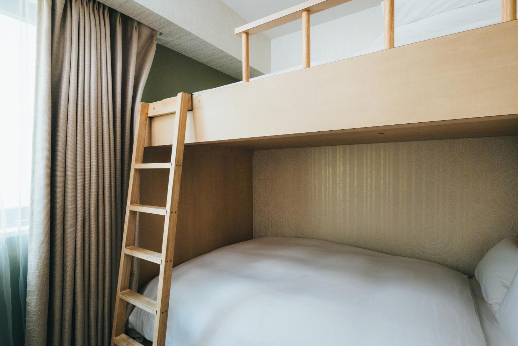 Meander Osaka Hotel Exterior photo